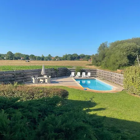 Maison Pierre 3 Bedroom House With Swimming Pool Léon