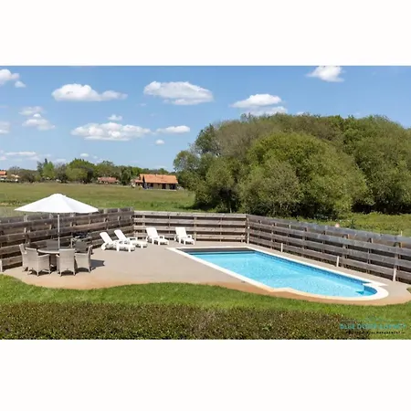 Maison Pierre 3 Bedroom House With Swimming Pool * Léon