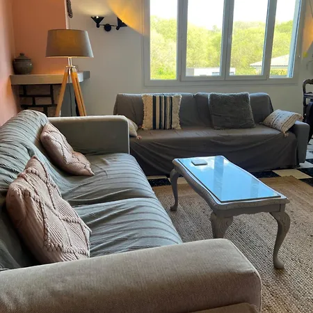 Prázdninový dům Maison Pierre 3 Bedroom House With Swimming Pool Léon