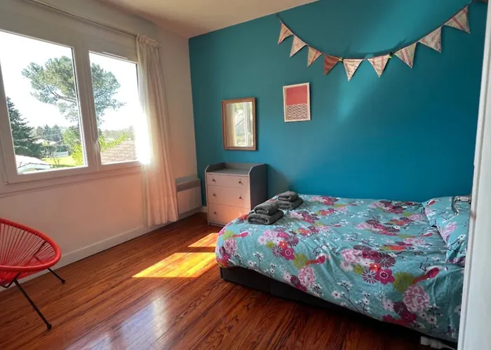 Nyaraló Maison Pierre 3 Bedroom House With Swimming Pool Léon